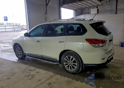 2016 Nissan Pathfinder S z USA, uszkodzony, nr VIN 5N1AR2MM4GC668262